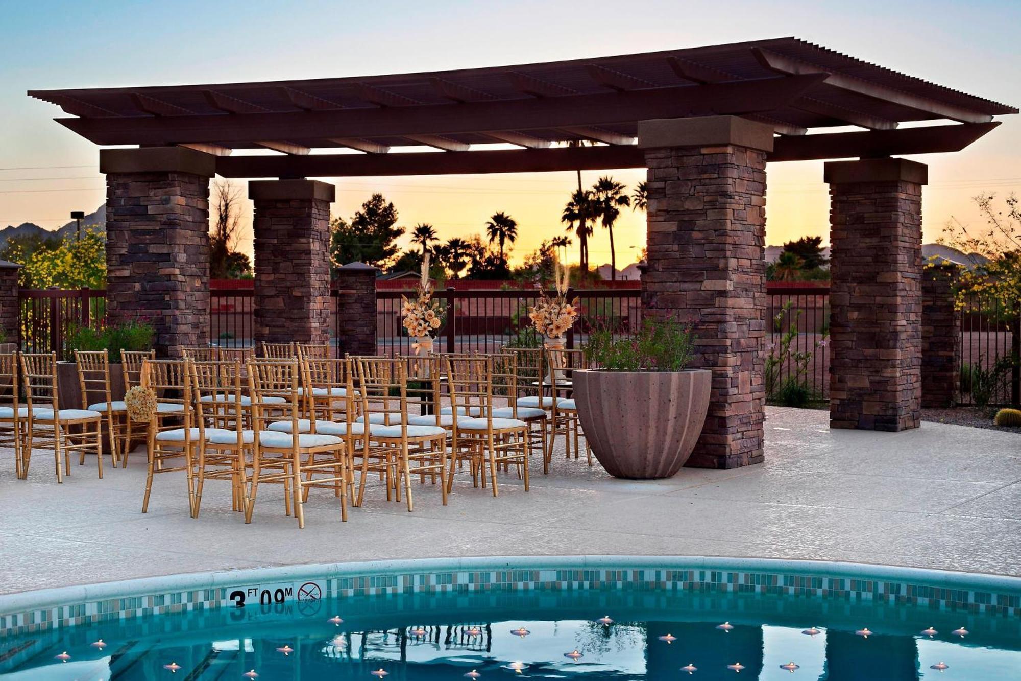 Courtyard By Marriott Scottsdale Salt River Eksteriør billede
