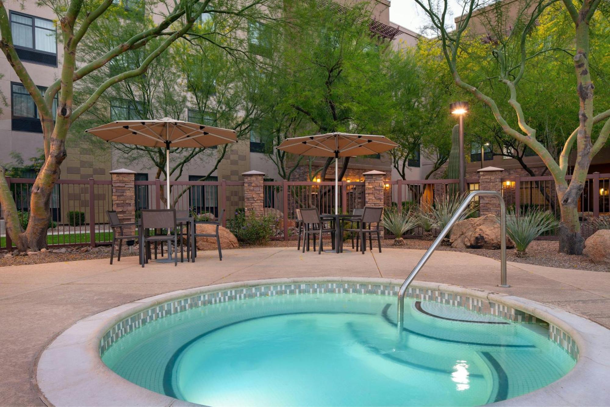 Courtyard By Marriott Scottsdale Salt River Eksteriør billede