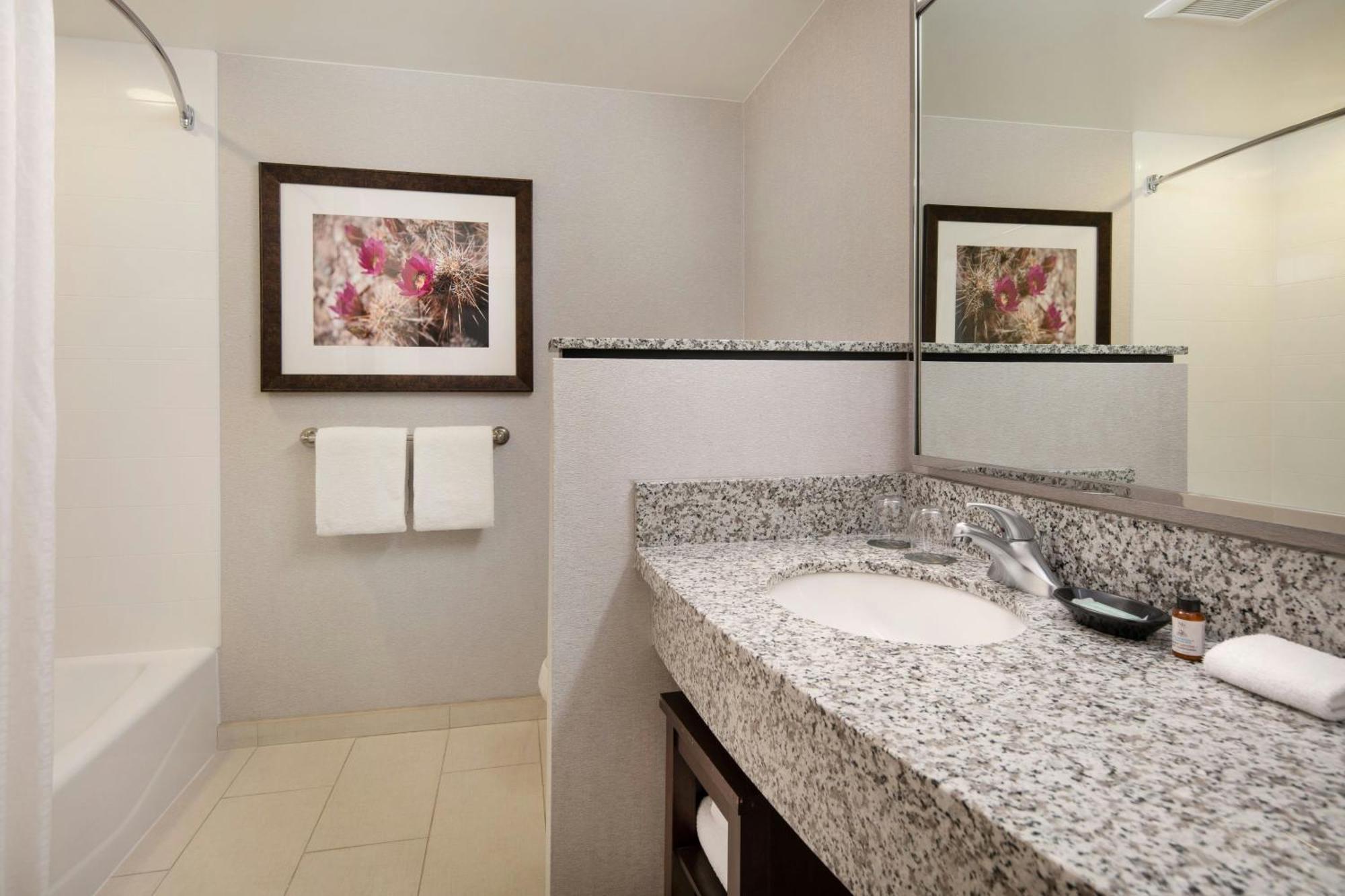 Courtyard By Marriott Scottsdale Salt River Eksteriør billede